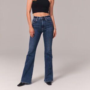 Abercrombie & Fitch Curve Love Ultra High Rise Flare Size 28 / 6